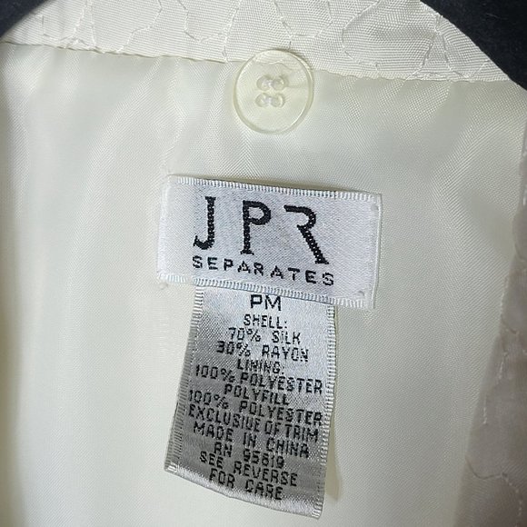 JPR Separates Women's Silk Blend Zip Up Puffer Vest Size Petite Medium Winter - Picture 4 of 9